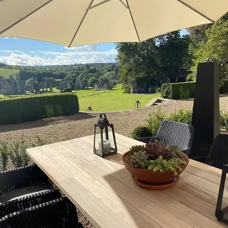 Easby Hall Отель типа 